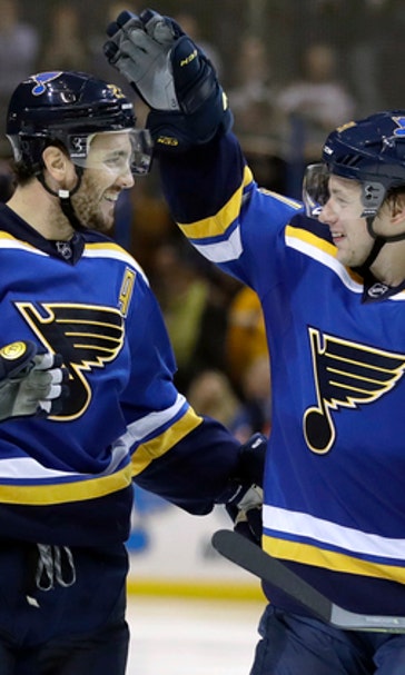 Tarasenko's hat trick leads Blues over Lightning